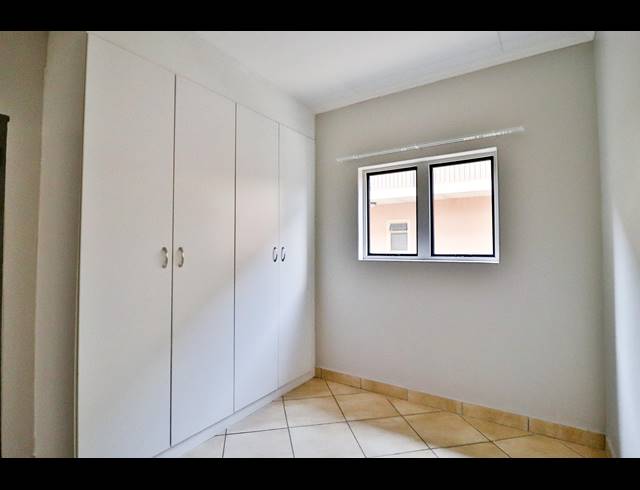 2 BEDROOM FLAT SOLD IN VILLIERIA